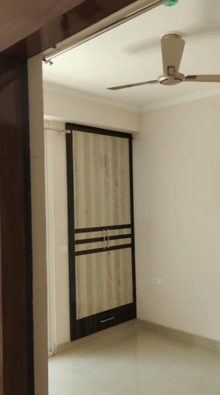 Room, amrapali-golf-homes 3 Bedroom 1595 Sq.Ft. Apartment In Sector 4 Greater Noida Greater Noida 9163819