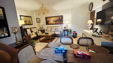 Living Room in 2 BHK Apartment at Andheri West – for Rent
