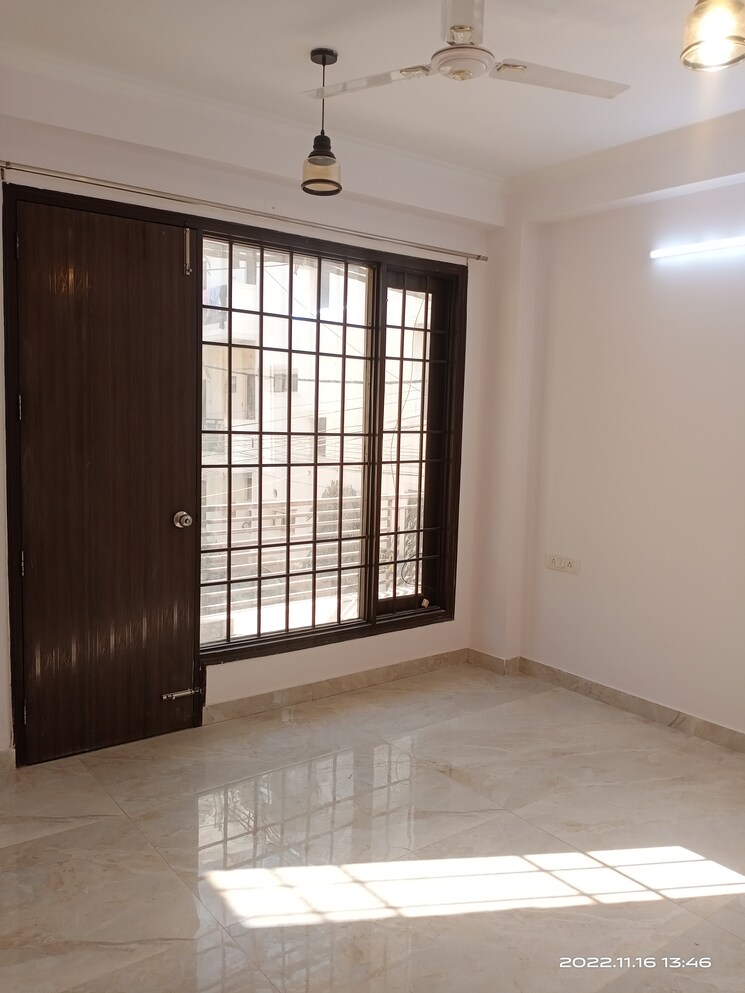 Room, vasant kunj 2 Bedroom 700 Sq.Ft. Builder Floor In Vasant Kunj Delhi 9163830