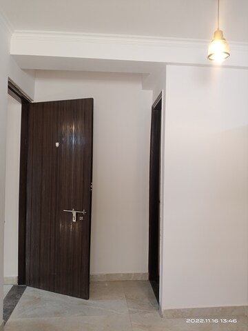 Room in 2 BHK Builder Floor at Vasant Kunj – for Rent