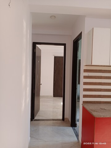 Room in 2 BHK Builder Floor at Vasant Kunj – for Rent