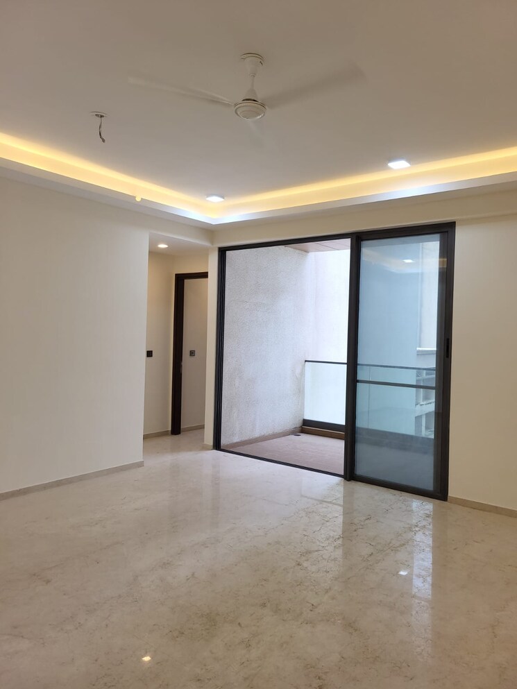 Room, radius-residency-and-anand-bhuvan 4 Bedroom 1500 Sq.Ft. Apartment In Santacruz West Mumbai 9163838