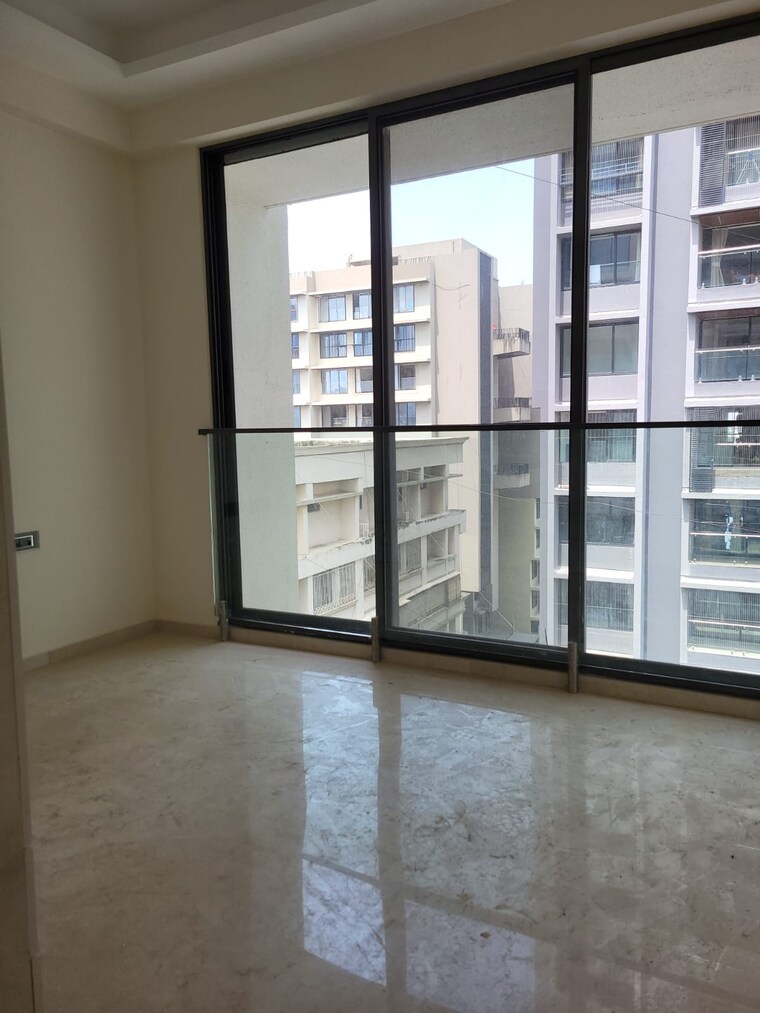 Room, radius-residency-and-anand-bhuvan 4 Bedroom 1500 Sq.Ft. Apartment In Santacruz West Mumbai 9163838