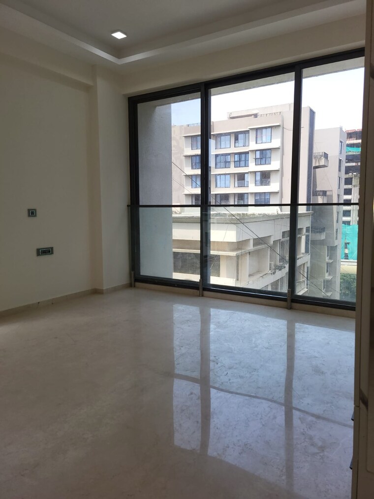 Room, radius-residency-and-anand-bhuvan 4 Bedroom 1500 Sq.Ft. Apartment In Santacruz West Mumbai 9163838