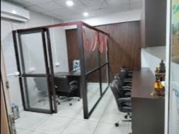  Office Space For Rent in Gaur City Mall, Sector 4 Greater Noida