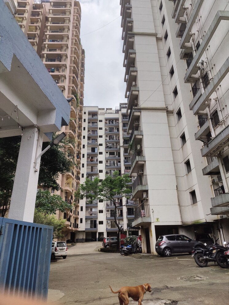 Exterior View, clover-everest-world-chs-ltd 2.5 Bedroom 1000 Sq.Ft. Apartment In Kolshet Road Thane 9163852