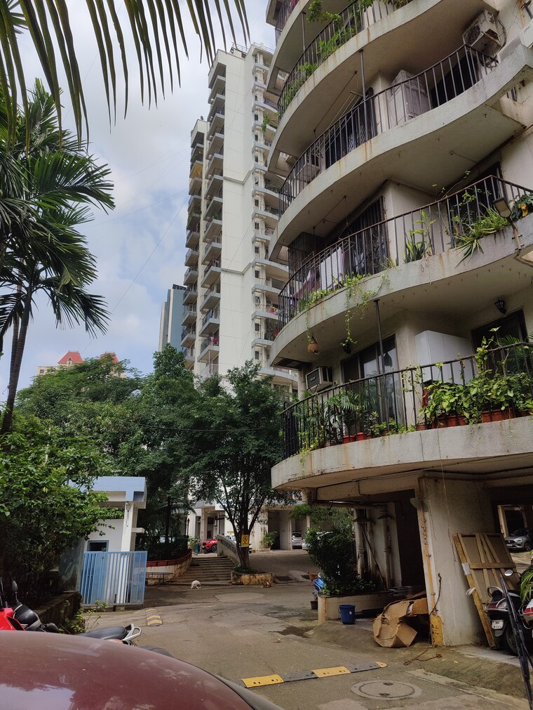 Exterior View, clover-everest-world-chs-ltd 2.5 Bedroom 1000 Sq.Ft. Apartment In Kolshet Road Thane 9163852