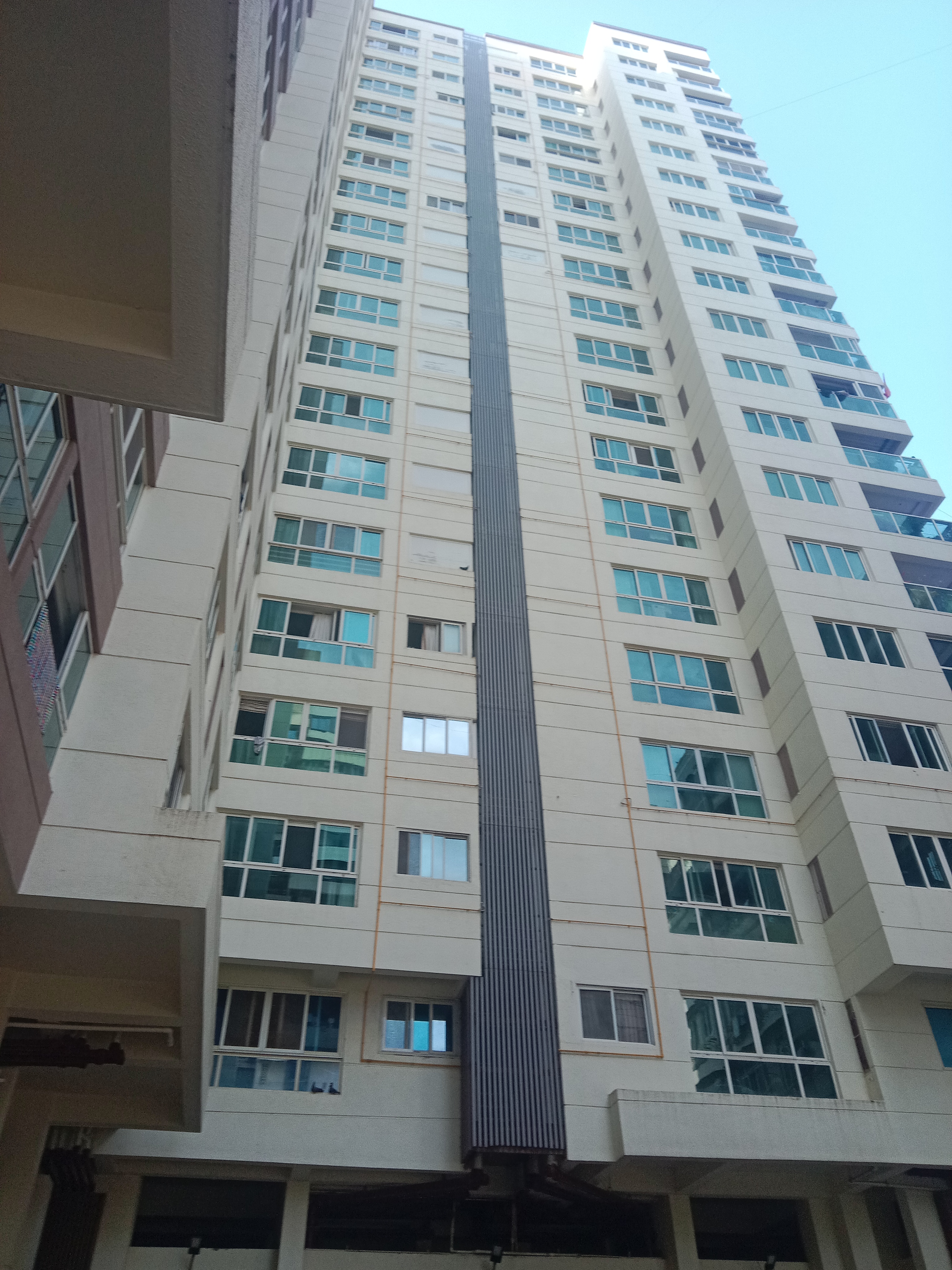 4 BHK 1820 Sq.Ft. Apartment in Maha Siddhi Vinayak CHS