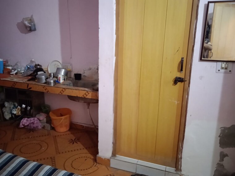 Bathroom, gopal nagar 6+ Bedroom 150 Sq.Yd. Independent House In Gopal Nagar Gurgaon 9163934