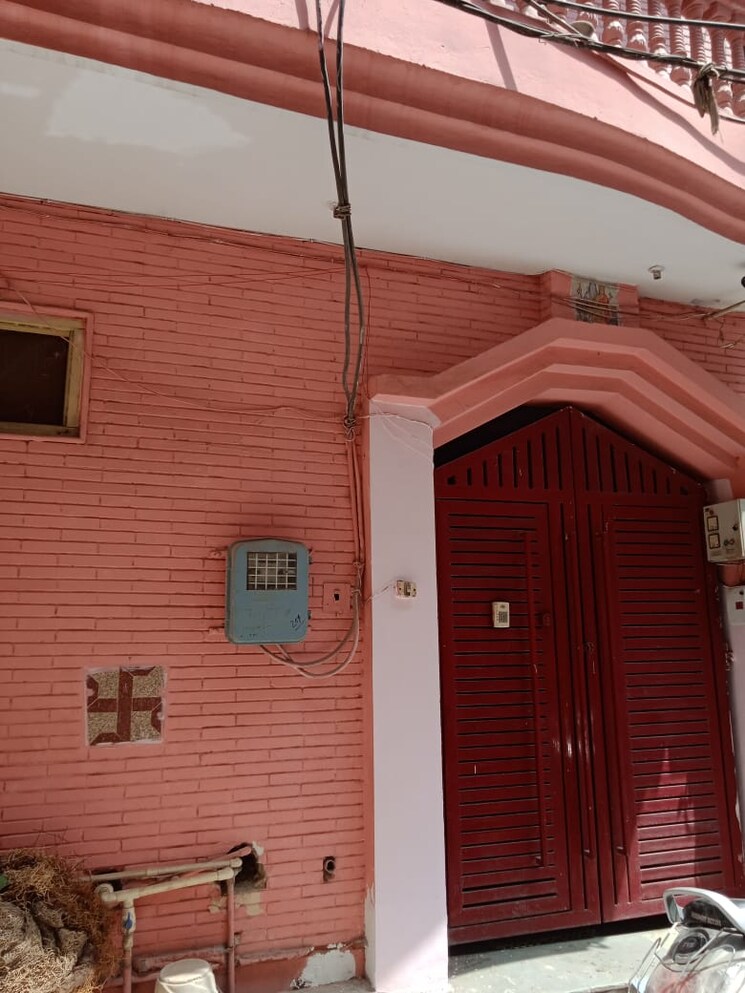 Exterior View, gopal nagar 6+ Bedroom 150 Sq.Yd. Independent House In Gopal Nagar Gurgaon 9163934