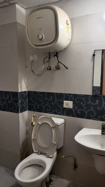 Team Area in 3 BHK Apartment at Antriksh Golf View, Sector 78 – for Rent
