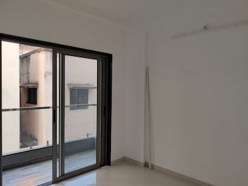 Room in 2 BHK Apartment at Wadgaon Sheri – for Rent