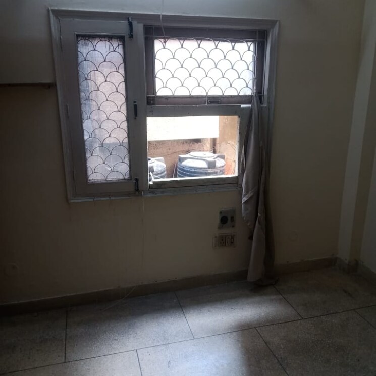 Room, lajpat nagar i 2 Bedroom 900 Sq.Ft. Builder Floor In Lajpat Nagar I Delhi 9163980