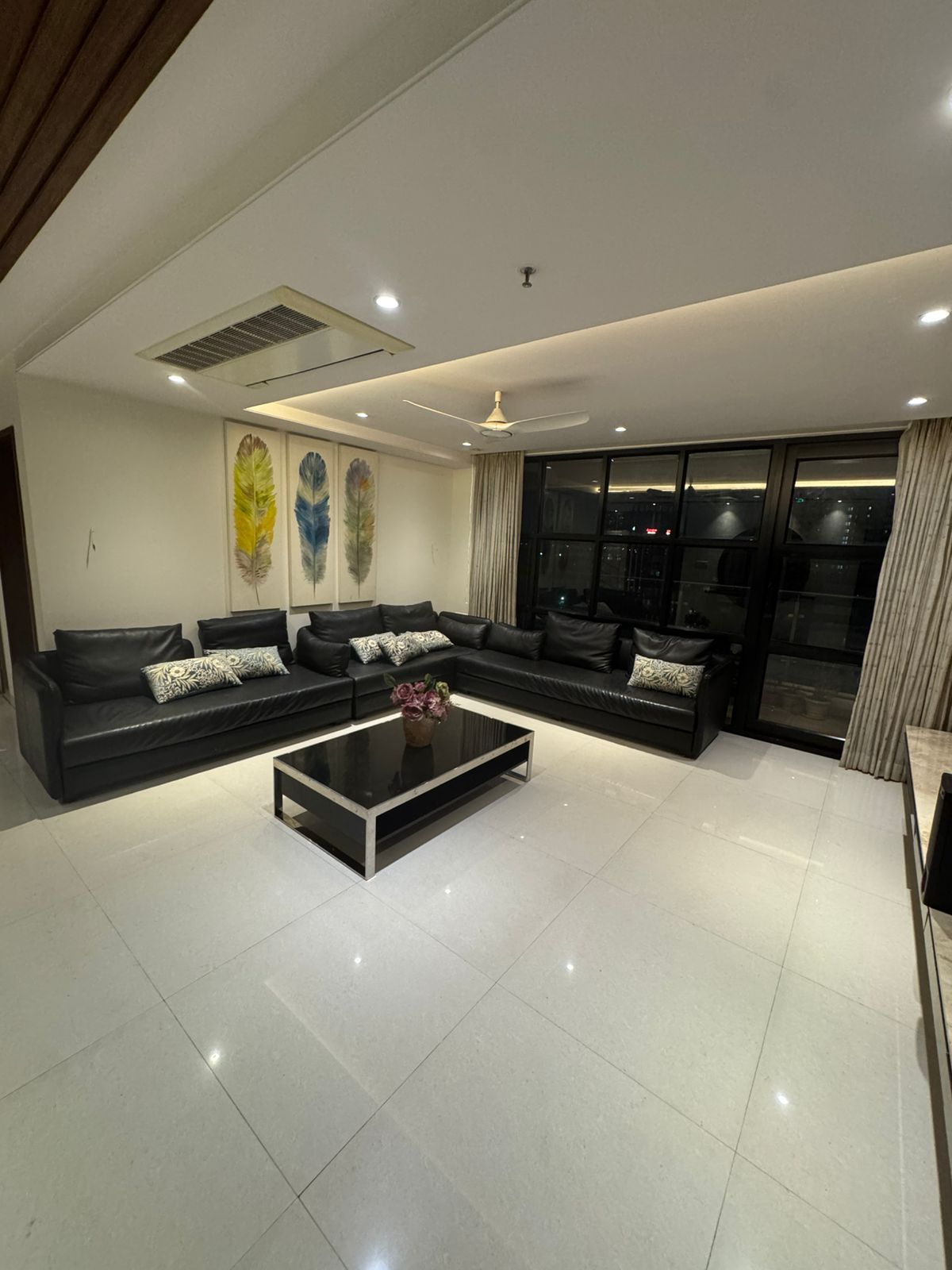 3 BHK + Pooja Room,Servant Room Apartment For Rent in Poulomi 90