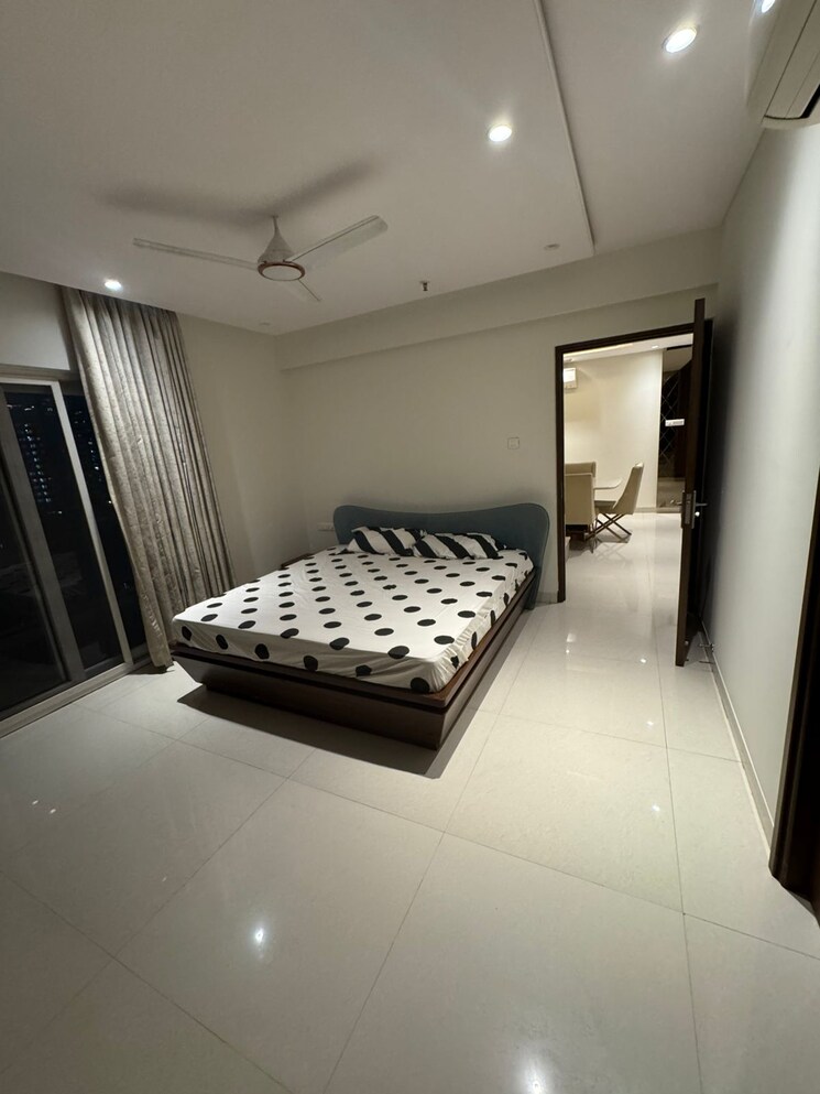 Living Room, poulomi-90 3 Bedroom 3255 Sq.Ft. Apartment In Kokapet Hyderabad 9164016