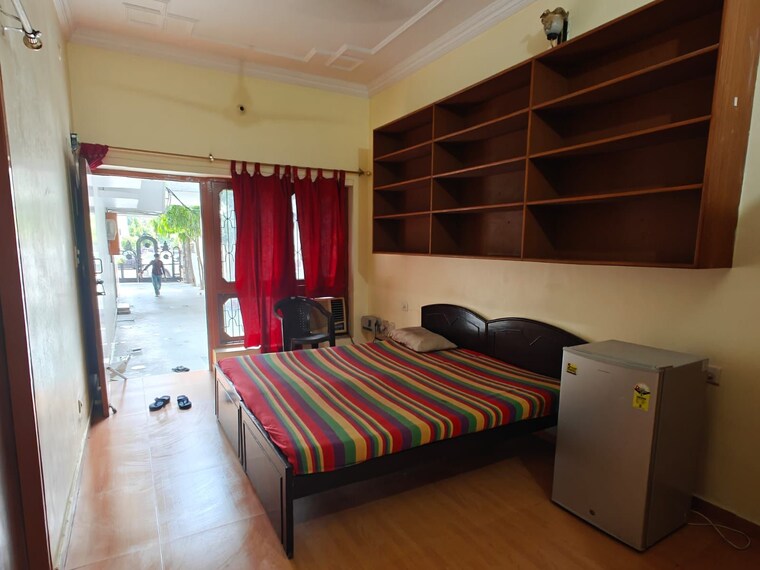 Bedroom, gomti nagar 1 RK 500 Sq.Ft. Builder Floor In Gomti Nagar Lucknow 9164014
