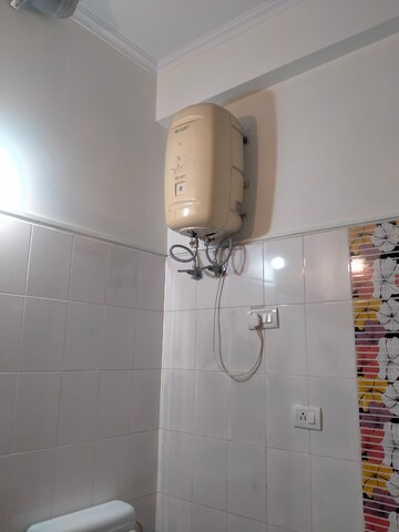 Bathroom in 1 RK Builder Floor at Gomti Nagar – for Rent