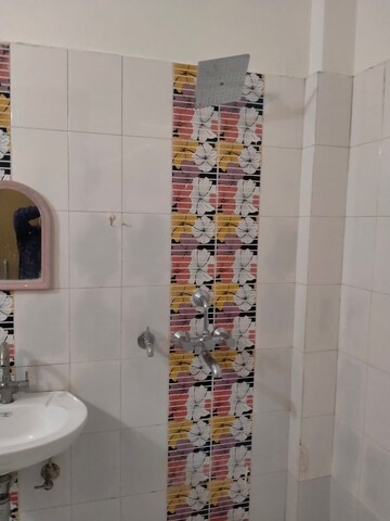 Bathroom in 1 RK Builder Floor at Gomti Nagar – for Rent