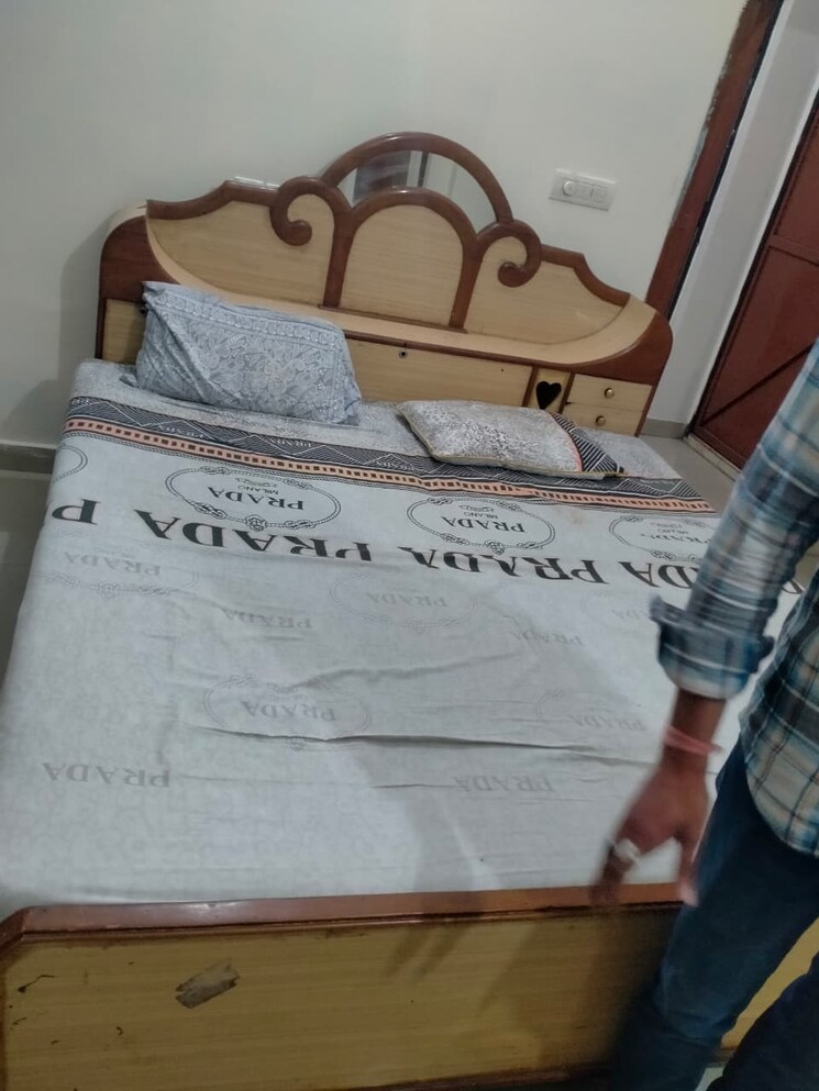 Bedroom, gomti nagar 1 RK 600 Sq.Ft. Builder Floor In Gomti Nagar Lucknow 9164021