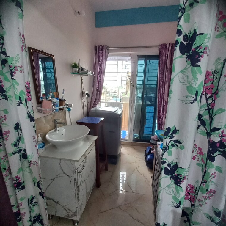 Attached Bathroom, tollygunge 2 Bedroom 900 Sq.Ft. Apartment In Tollygunge Kolkata 9164025
