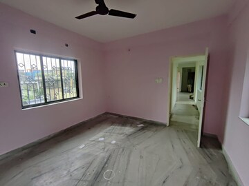 Room in 3 BHK Apartment at New Alipore – for Rent