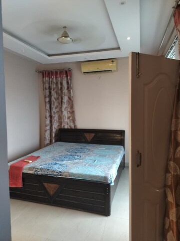 Bedroom in 3 BHK Builder Floor at Gomti Nagar – for Rent