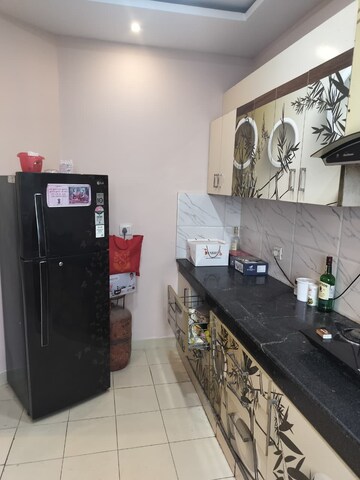 Kitchen in 3 BHK Builder Floor at Gomti Nagar – for Rent