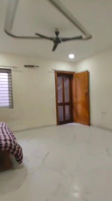 Room in 2 BHK Independent House at Uppadhyay Nagar – for Rent
