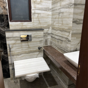 Attached Bathroom in 3 BHK Apartment at Lajpat Nagar – for Rent