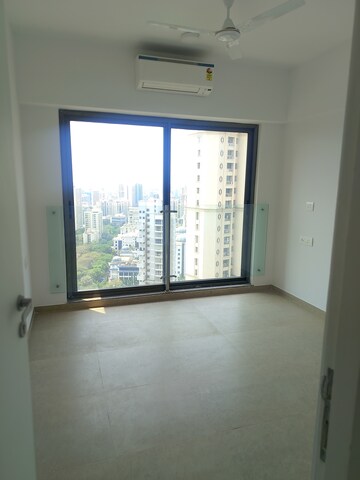 Room in 2 BHK Apartment at Runwal Bliss, Kanjurmarg East – for Rent
