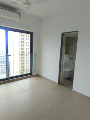 Room in 2 BHK Apartment at Runwal Bliss, Kanjurmarg East – for Rent