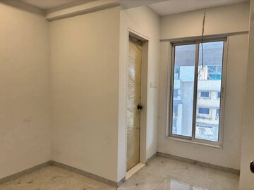Room in 3 BHK Apartment at Andheri West – for Rent