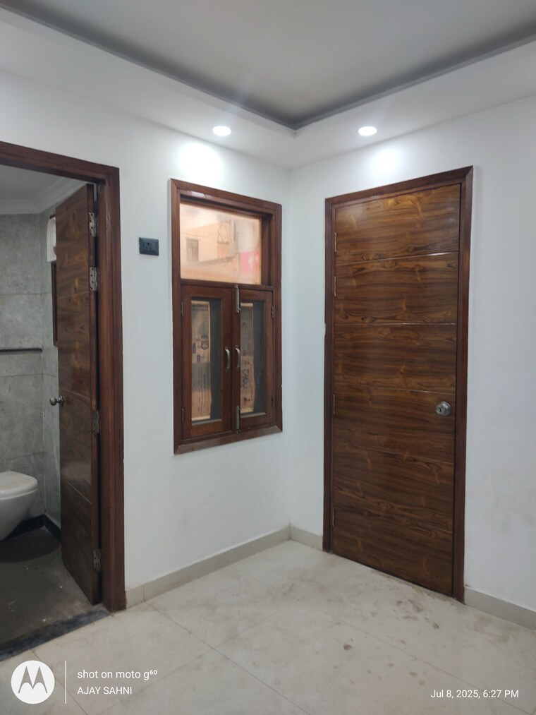 undefined, mehrauli 3 Bedroom 1200 Sq.Ft. Builder Floor In Mehrauli Delhi 9164081