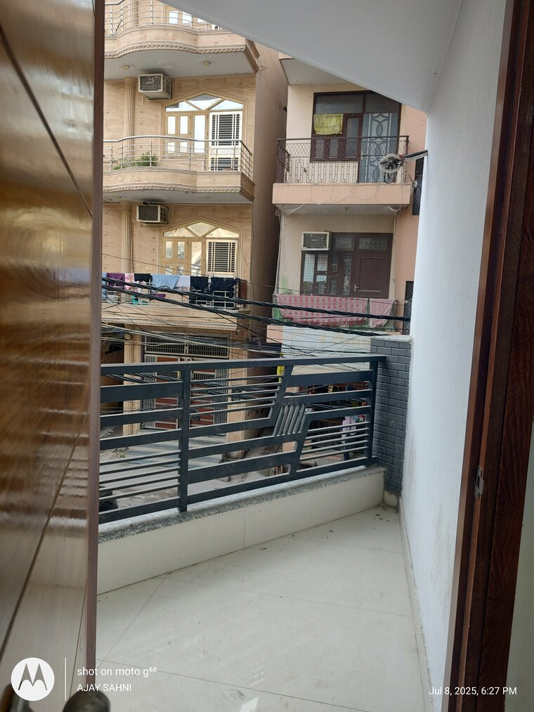 undefined, mehrauli 3 Bedroom 1200 Sq.Ft. Builder Floor In Mehrauli Delhi 9164081