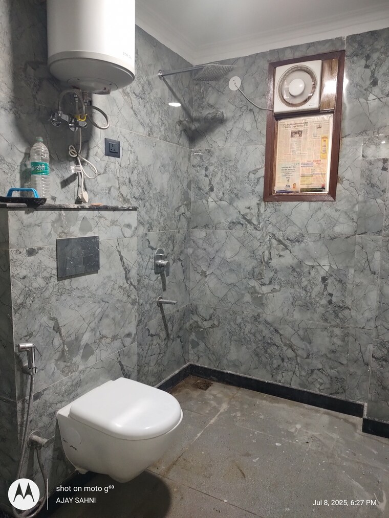  Parking, mehrauli 3 Bedroom 1200 Sq.Ft. Builder Floor In Mehrauli Delhi 9164081