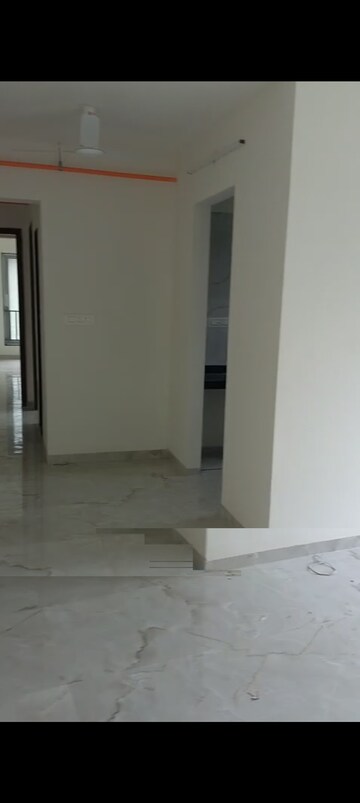 Room in 2 BHK Apartment at Kurla East – for Rent