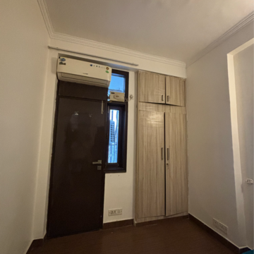 Room in 2 BHK Builder Floor at Saket – for Rent