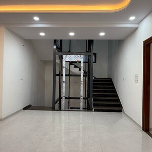 Room in 5 BHK Villa at Maithri Enclave, Shaili Gardens – for Sale