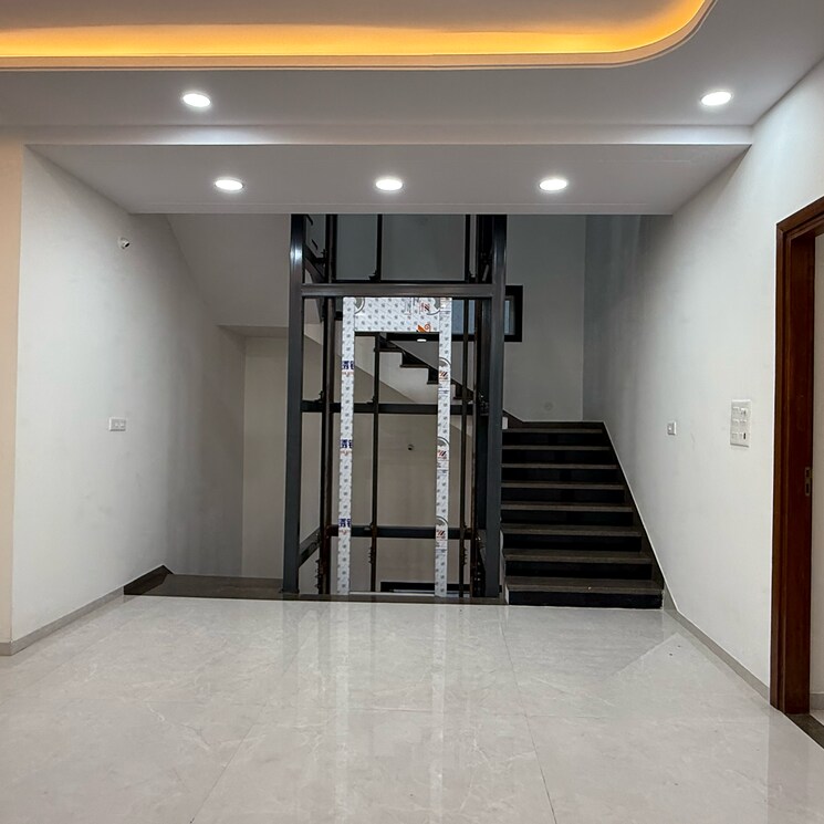 Room, maithri-enclave 5 Bedroom 240 Sq.Yd. Villa In Shaili Gardens Hyderabad 9164220