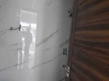 Bathroom in 3.5 BHK Builder Floor at Smart World Gems, Sector 89 – for Rent