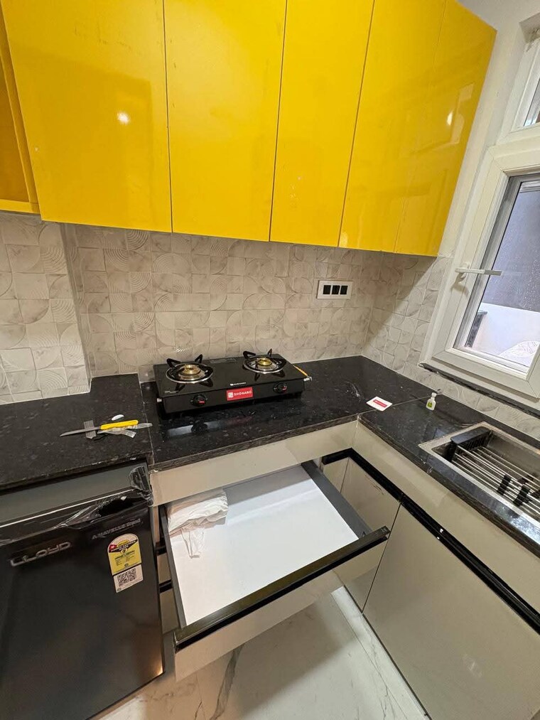 Kitchen, saket 1 RK 450 Sq.Ft. Builder Floor In Saket Delhi 9164250