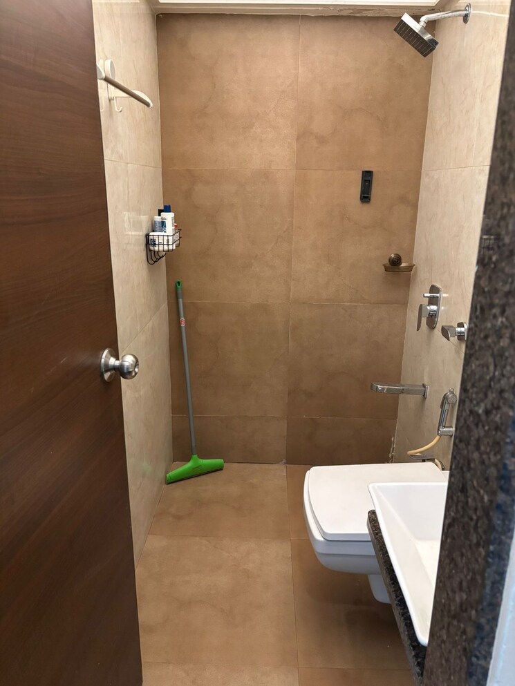 Bathroom, tilak nagar Pg For Girls In Tilak Nagar 9164254