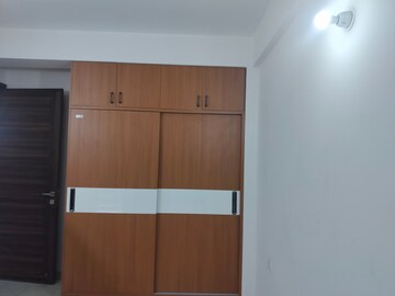 Furnished Amenities in 3.5 BHK Builder Floor at Smart World Gems, Sector 89 – for Rent