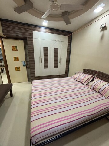 Bedroom in 3 BHK Apartment at Hdil Whispering Towers, Mulund West – for Rent