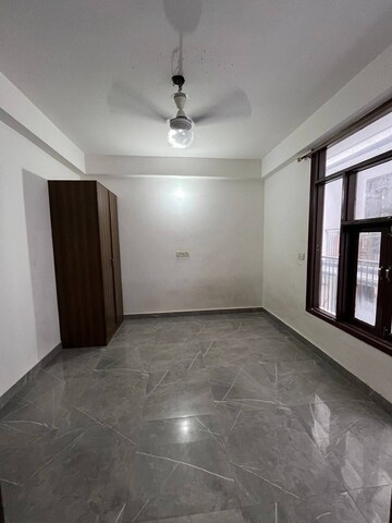 Room in 1 BHK Builder Floor at Saket – for Rent