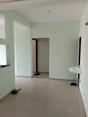 Room in 2 BHK Apartment at Besa Pipla rd – for Rent