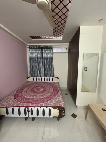 Bedroom in 2 BHK Builder Floor at Mansarovar Extension – for Rent