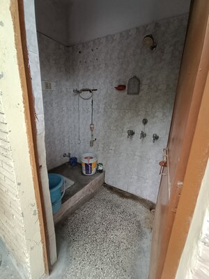 Furnished Amenities in 2.5 BHK Builder Floor at Govindpuri – for Sale