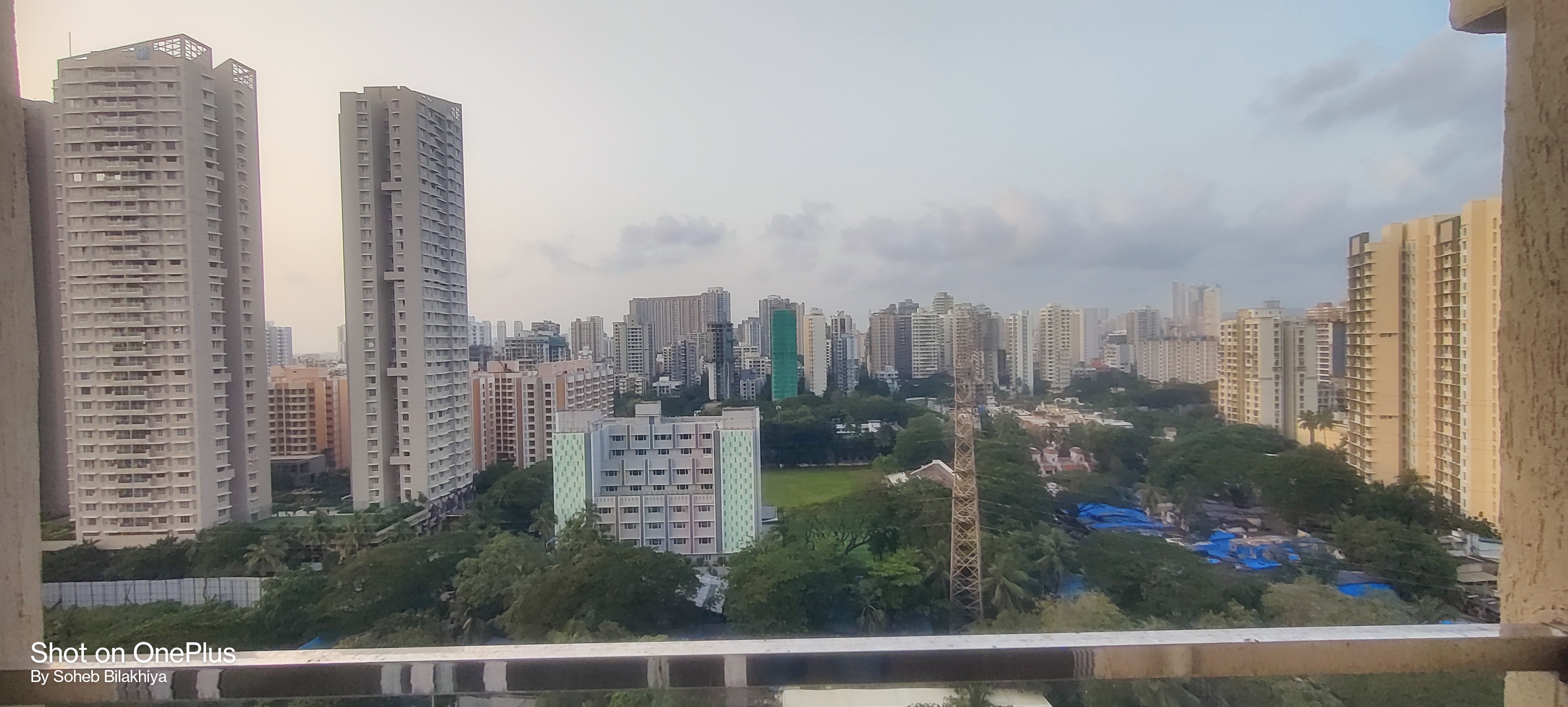 3.5 BHK + Servant Room Apartment For Sale in Goregaon One