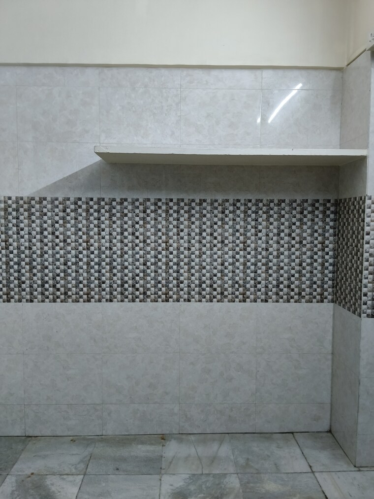 Bathroom, krishna-galaxy-santacruz 1 Bedroom 500 Sq.Ft. Apartment In Santacruz East Mumbai 9164399